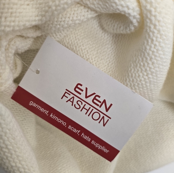 Women's Cream USA Sweater Vest - Picture 5 of 5